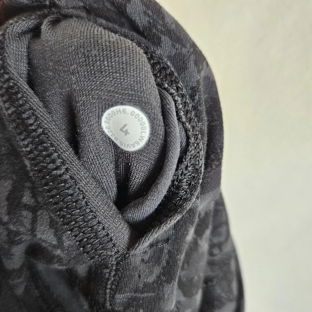 lululemon athletica some light